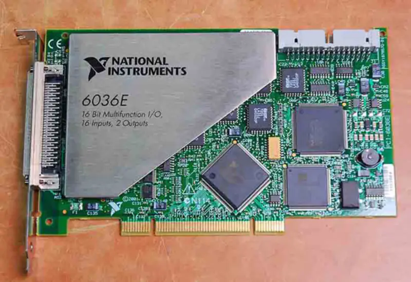 Placa DAQ NI PCI-6036E
