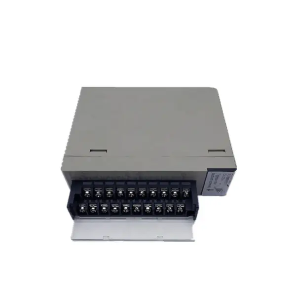 Peça de automação PLC CS1W-OC211 Módulo de saída Omron 120-240V