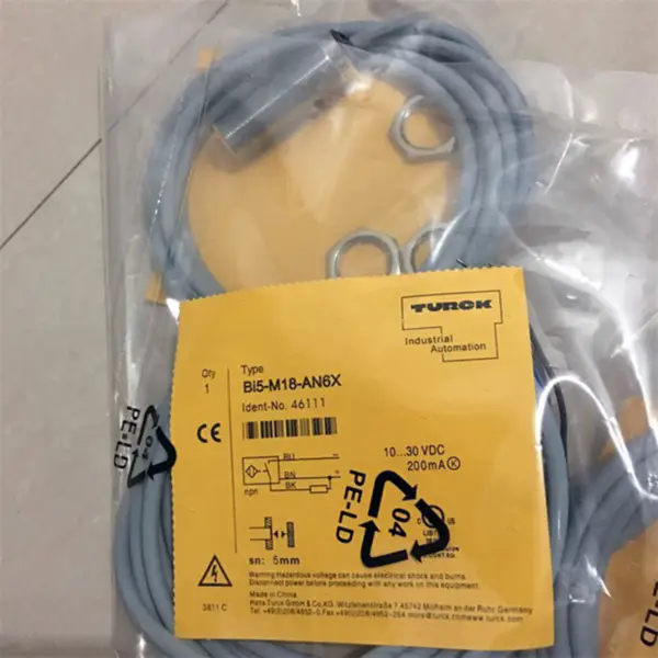 Interruptor de proximidade IFM Turck Bi10-P30-AP6X-H1141/S100 Bi10P30AP6XH1141S100