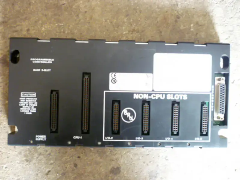 GE Fanuc PLC série 90-30 IC693CHS397M
