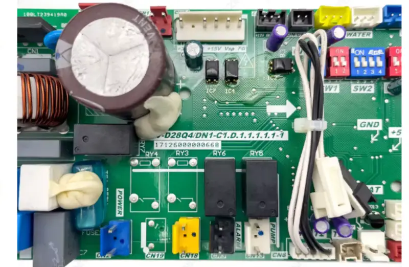 Ar Condicionado Central Midea MDV-D28Q4/DN1-C1.D.1.1.1.1.1-1 Placa de Controlo 17126000000668