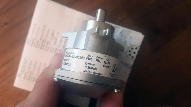 DOENTE DKS40-E5J00500
