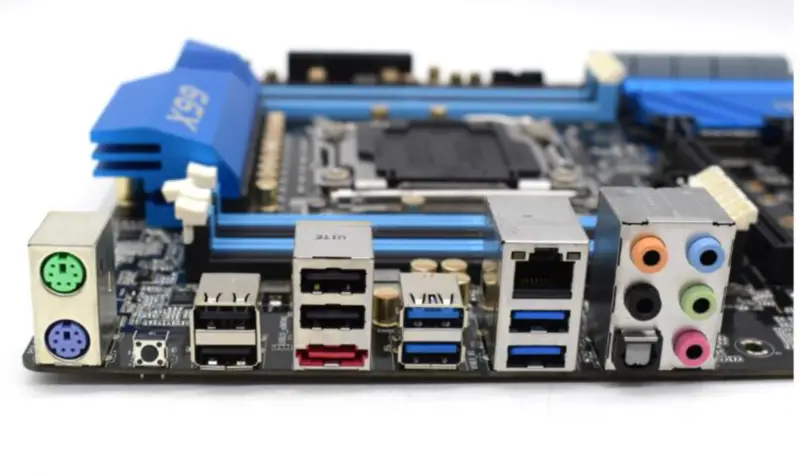 A placa-mãe ASRock X99 Extreme4/3.1 LGA 2011-3 suporta CPU V3/V4