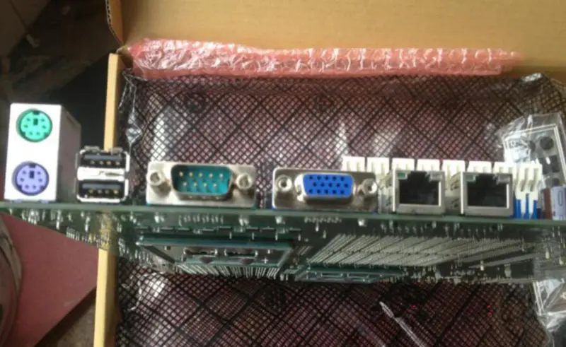 Placa-mãe Asus KFN4-D16/SAS