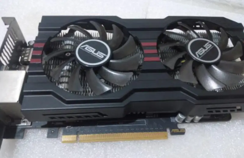 Placa gráfica Asus NVIDIA GeForce GTX 650 1GB/2GB