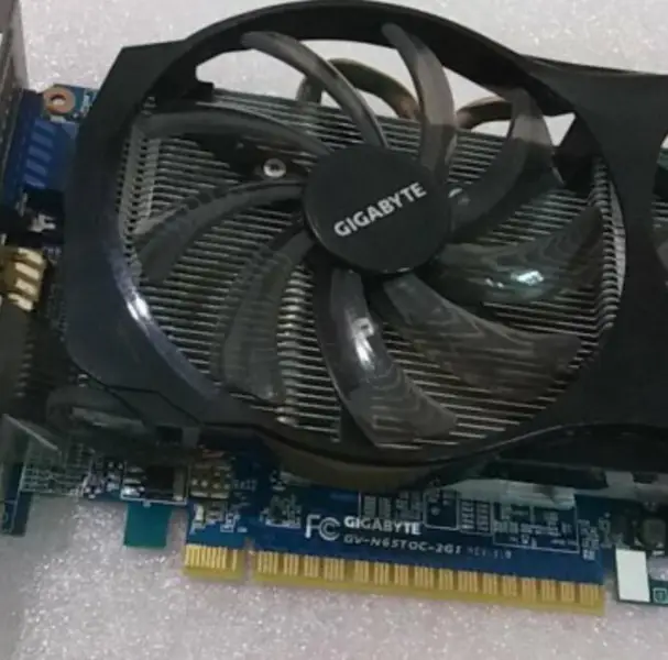 Placa gráfica Gigabyte NVIDIA GeForce GTX 650 1GB/2GB