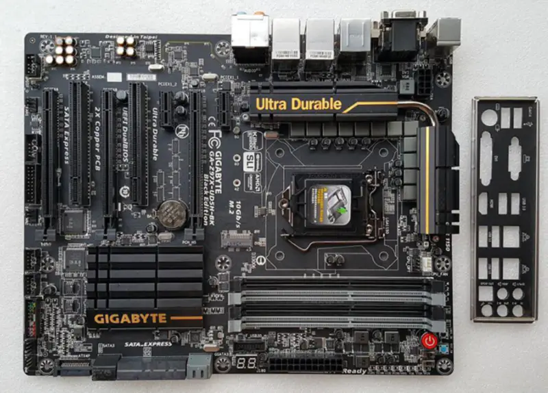 Placa-mãe Gigabyte Z97X-UD5H-BK LGA1150 DDR3