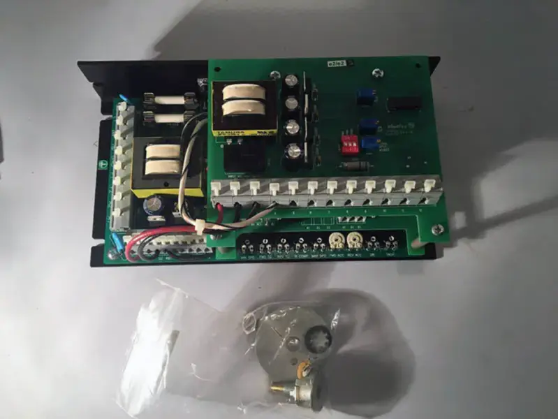 UNIDADES MINARIK RG500UA-PCM