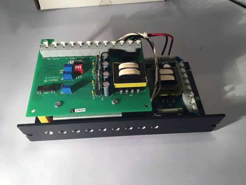 UNIDADES MINARIK RG500UA-PCM