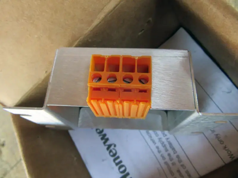 Módulo PLC VX89351PWRSPLY da Honeywell