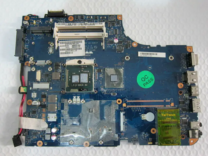 Placa-mãe Toshiba K000093550