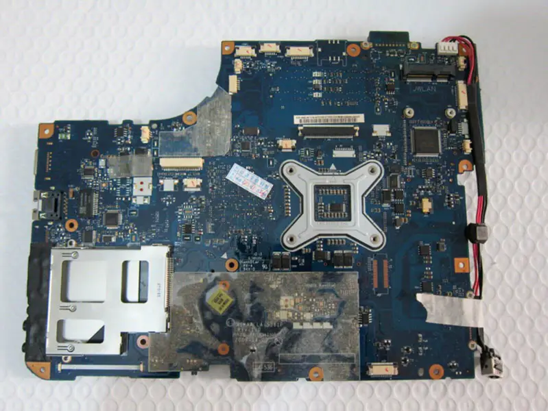Placa-mãe Toshiba K000093550