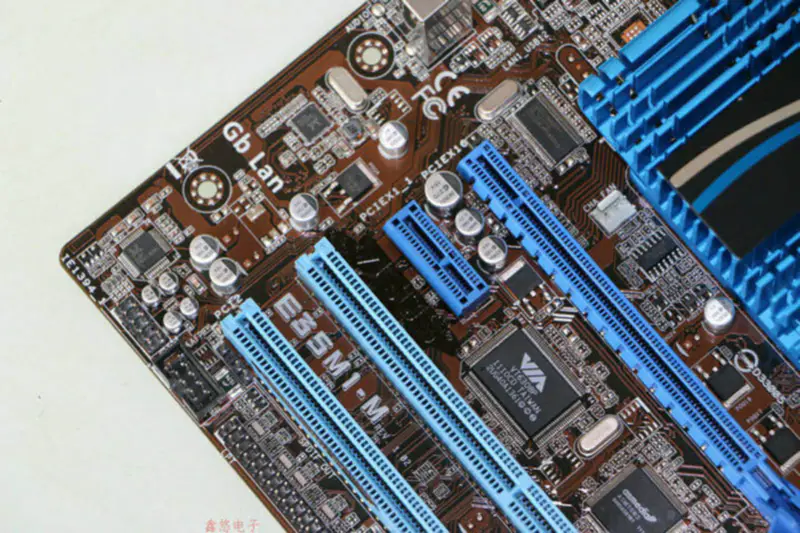 Placa-mãe Asus E35M1-M