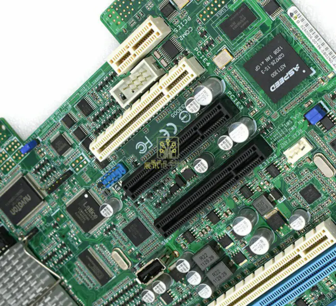 Placa-mãe Asus Z9NA-D6C