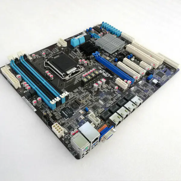 Placa-mãe Asus P9D-E/4L