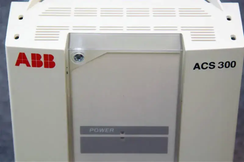 ABB ACS 300,ACS301-2P7-3 Inversor NOVO NÃO NA CAIXA ACS301-2P7-3