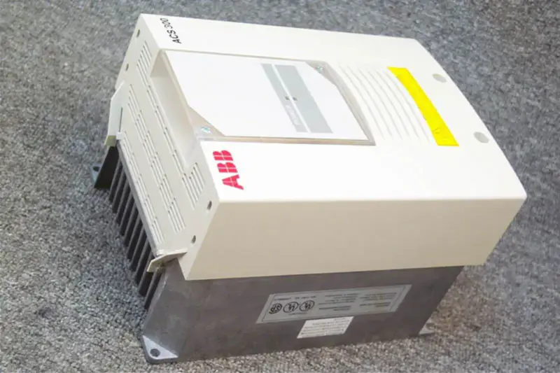ABB ACS 300,ACS301-2P7-3 Inversor NOVO NÃO NA CAIXA ACS301-2P7-3