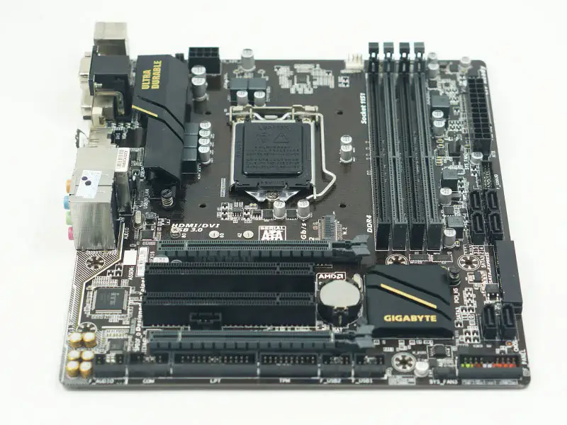 Placa-mãe Gigabyte GA-B150M-D3H