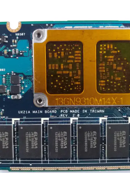 Placa-mãe Asus 60-NKOMB1F04-B02 ATX