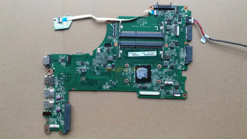 Placa-mãe Toshiba A000301100