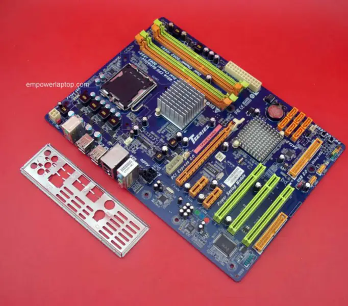 Placa-mãe Biostar TP43E Combo LGA 775 DDR2/