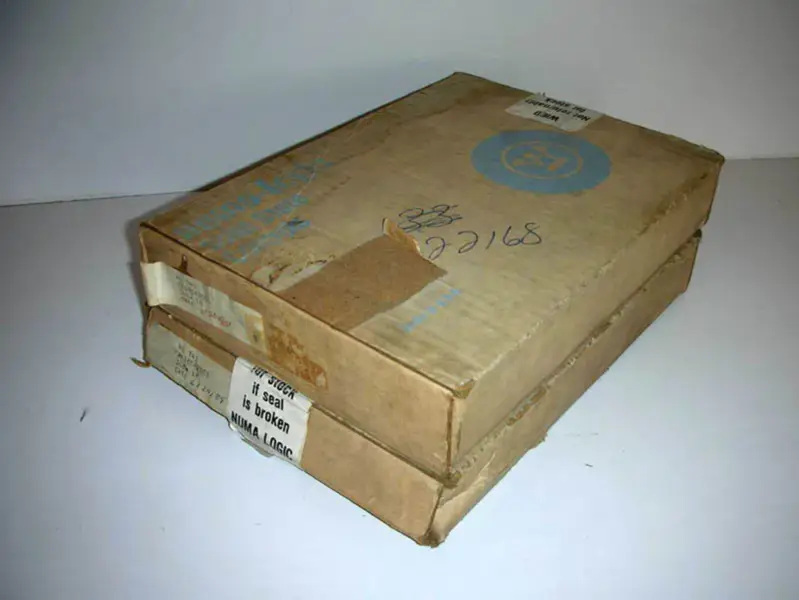 Entrada de registo de 16 bits da Westinghouse Modelo NL-743