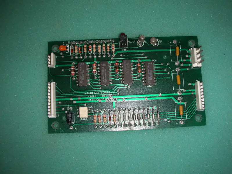 CONTRAVESES A8084