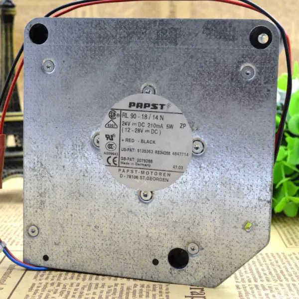 PAPST RL90-18/14N 24V 210MA 5W 2-fios 120*120*37MM 12037