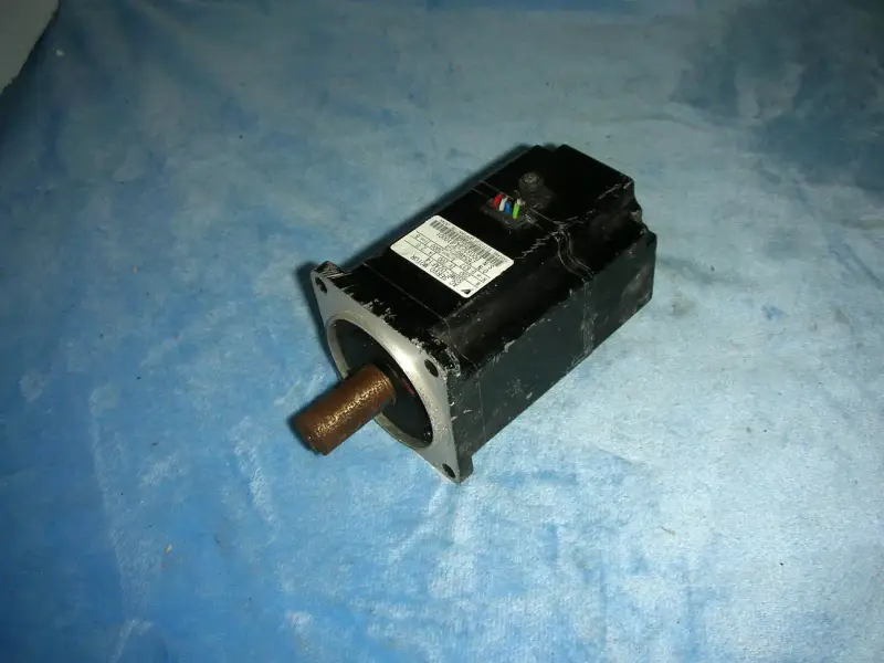 YASKAWA SGME-02AF14