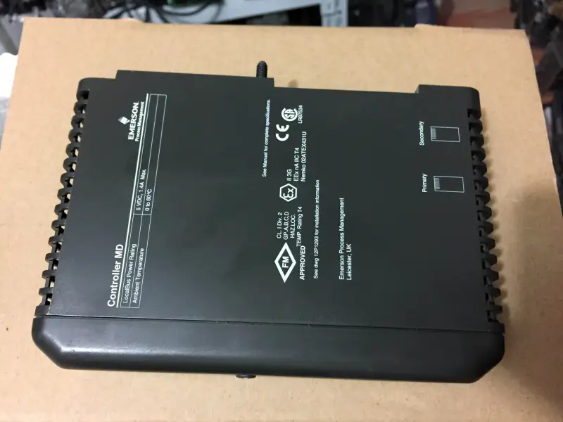 Emerson KJ2003X1-BA2 CONTROLADOR MD 9