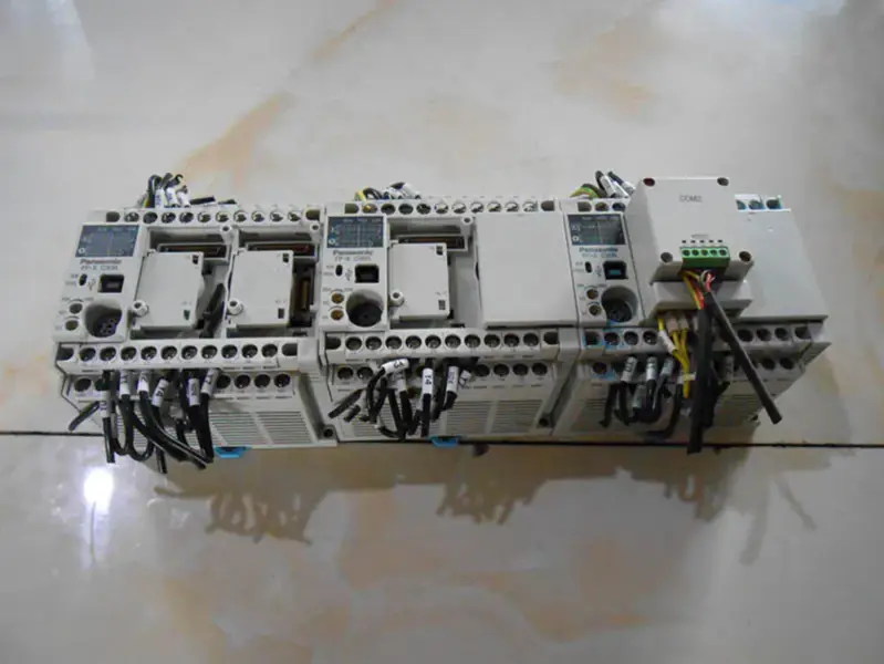 PLC AFPX-C30R da Panasonic