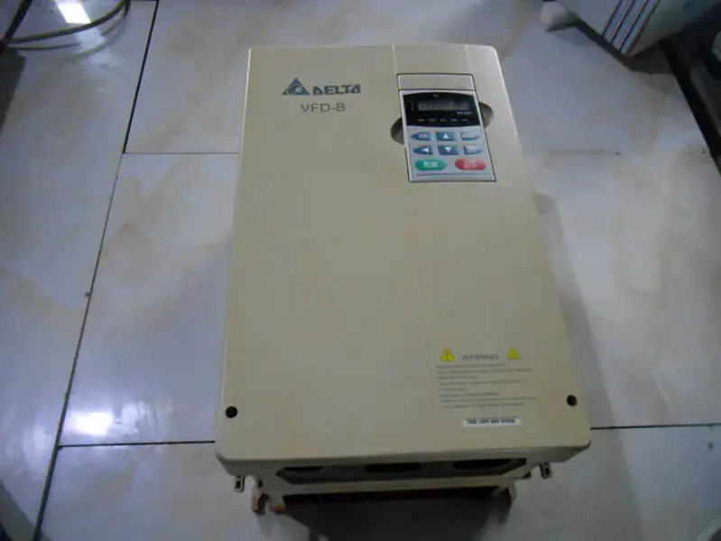 Motor CA Delta VFD150B43A