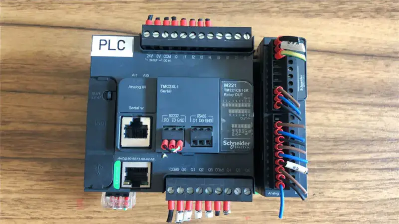 Controlador lógico Schneider TM221CE16R TMC2SL1