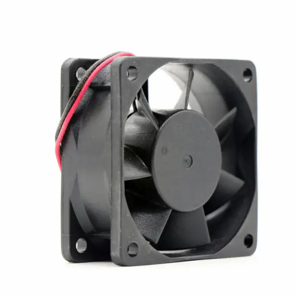 ADDA 6025 6CM AD0605MB-A70GL Rolamento de esferas 5v 0.32A 3500RPM 26DBA Ventilador axial de arrefecimento DC