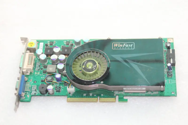 Placa de vídeo AGP7800GS AGP8X