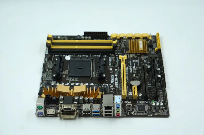 Placa-mãe Asus A88XM-PLUS DDR3 32G M-ATX