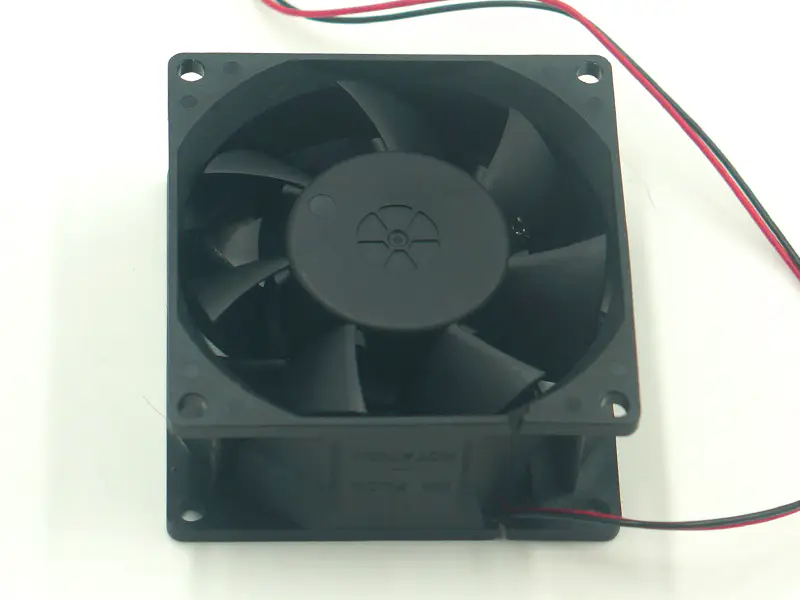 Ventilador ADDA AD0812UB-F71