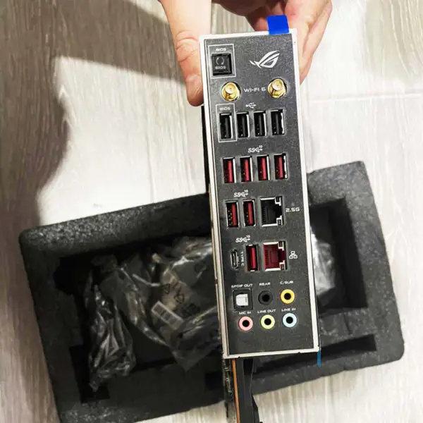 Placa-mãe para jogos Asus Rog Strix Trx40-e