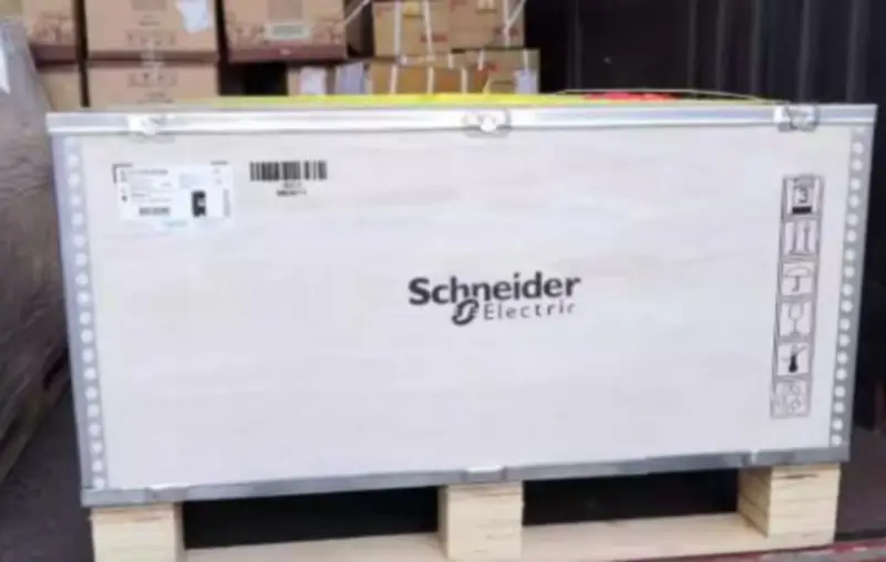 Inversor Schneider ATV71HC28N4