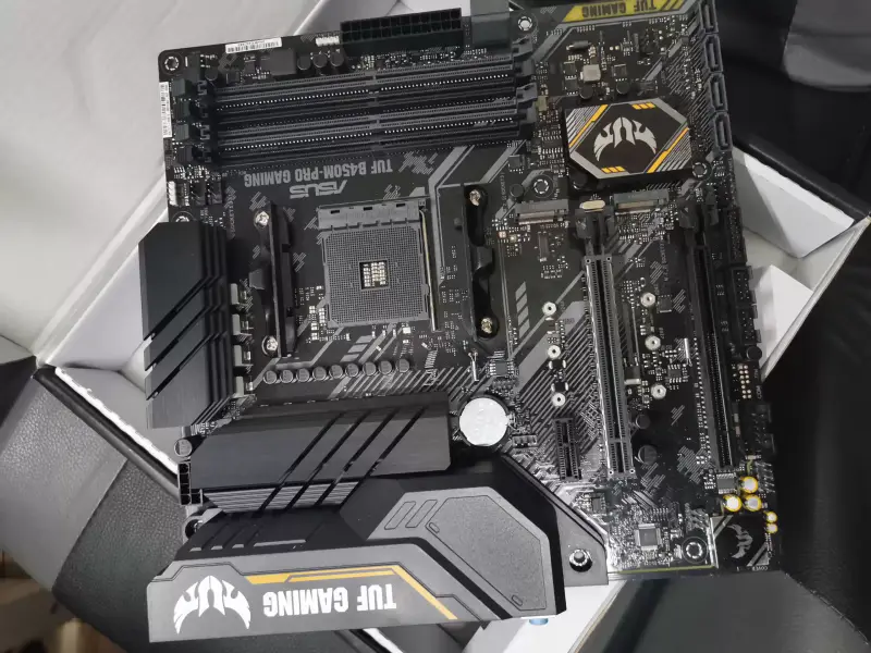 Placa-mãe ASUS TUF B450M-PRO GAMING
