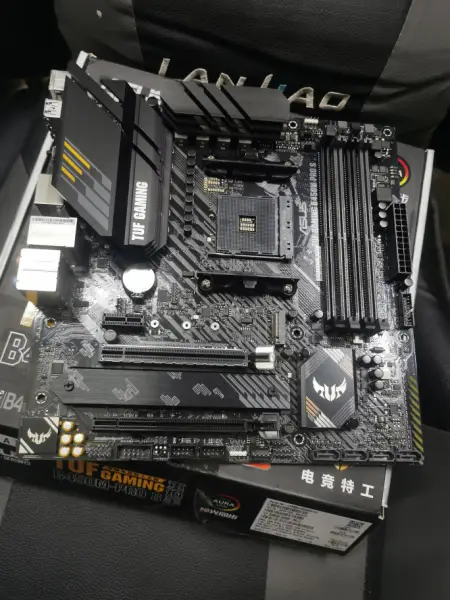 Placa-mãe ASUS TUF GAMING B450M-PRO S