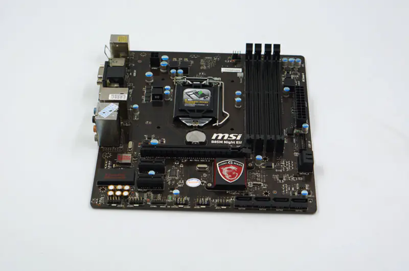 MSI B85M Night ELF Placa-mãe LGA 1150 /6GB M-ATX
