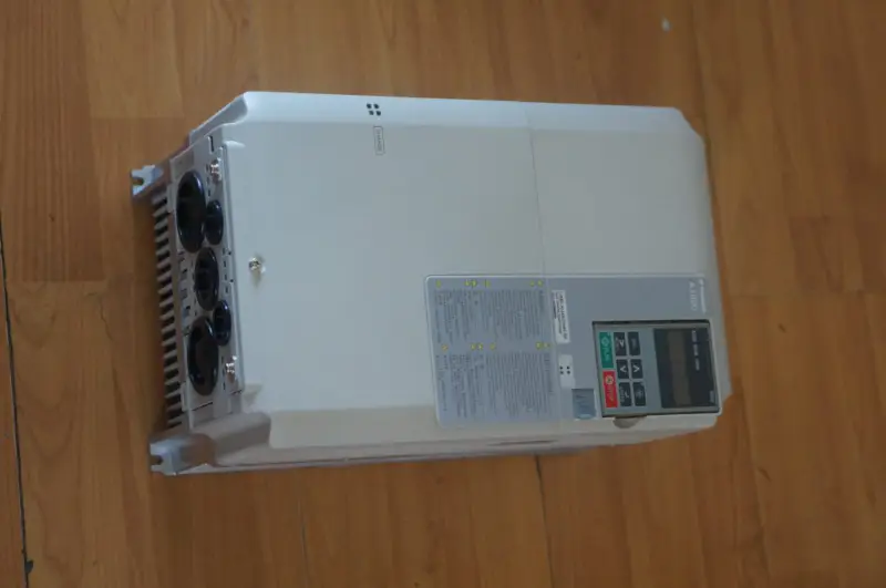 Variador de frequência Yaskawa A1000 CIMR-AU4A0044FAA
