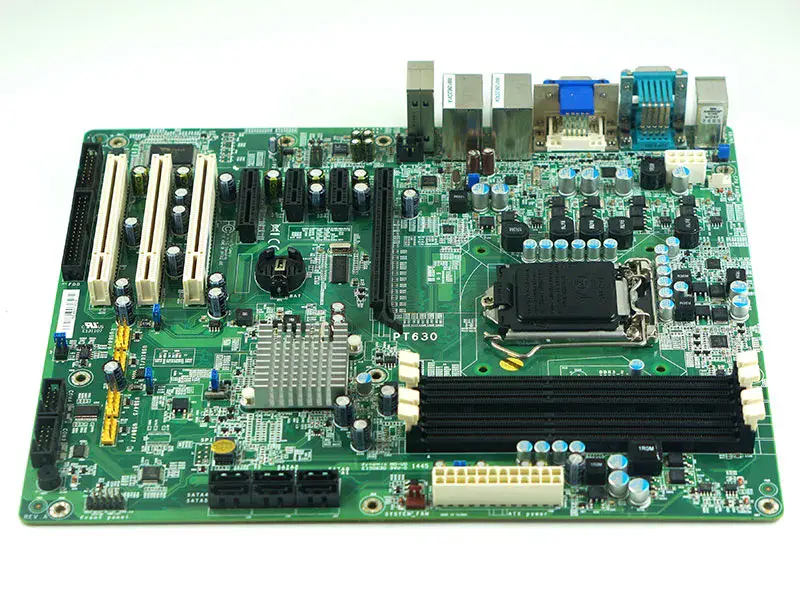 Placa-mãe DFI PT630-NRM