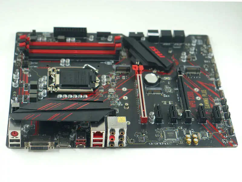 Placa-mãe MSI MPG Z390 GAMING Plus