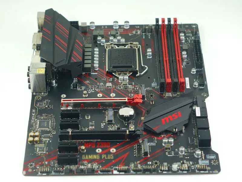 Placa-mãe MSI MPG Z390 GAMING Plus