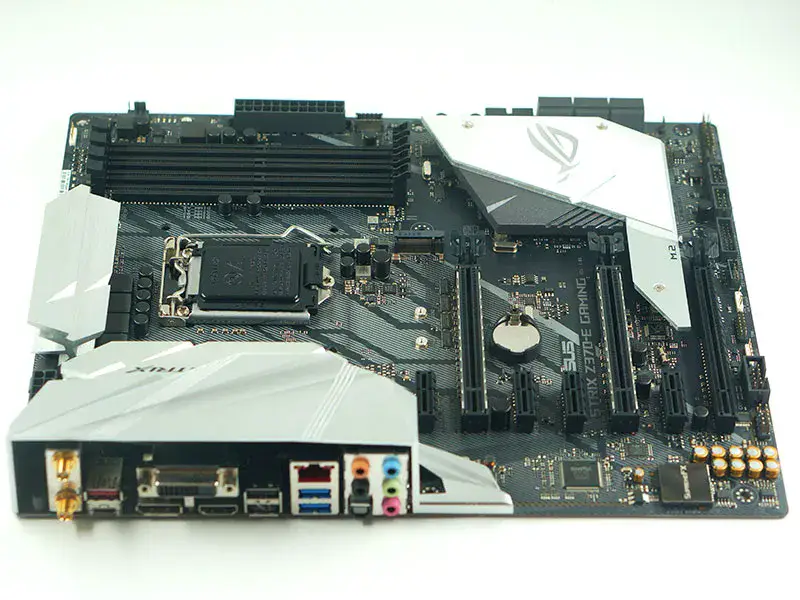 Placa-mãe Asus STRIX Z370-E GAMING 7PCIE LGA1151 DDR4