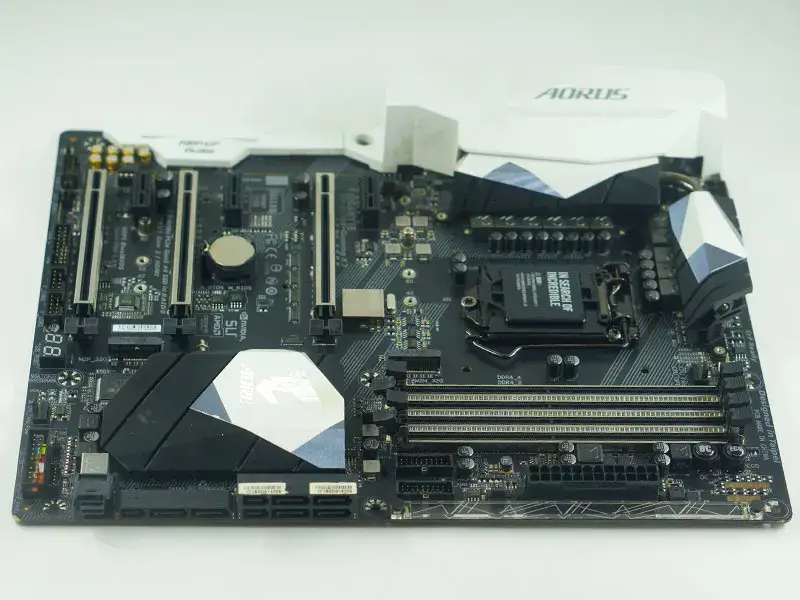 Placa-mãe Gigabyte GA-Z270X-Gaming K7 LGA1151 DDR4