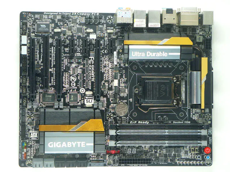 Placa-mãe Gigabyte GA-Z87X-UD5H LGA 1150 DDR3