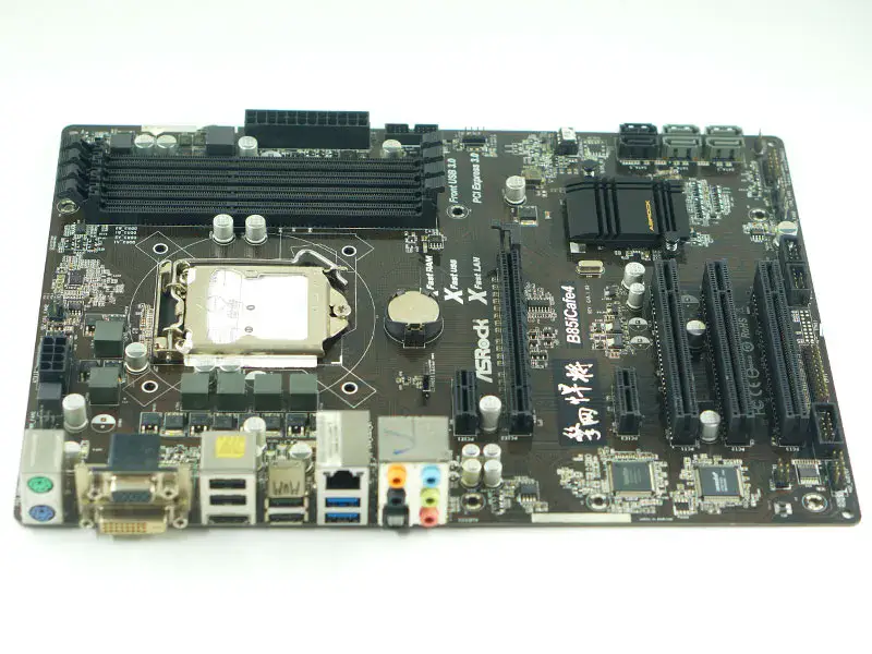 Placa-mãe Asrock B85iCafe4